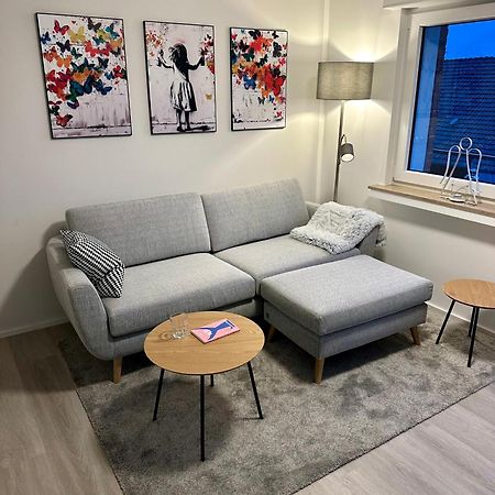 Rheinnest , Neue Und Gemuetliche Wohnung Dormagen Luaran gambar