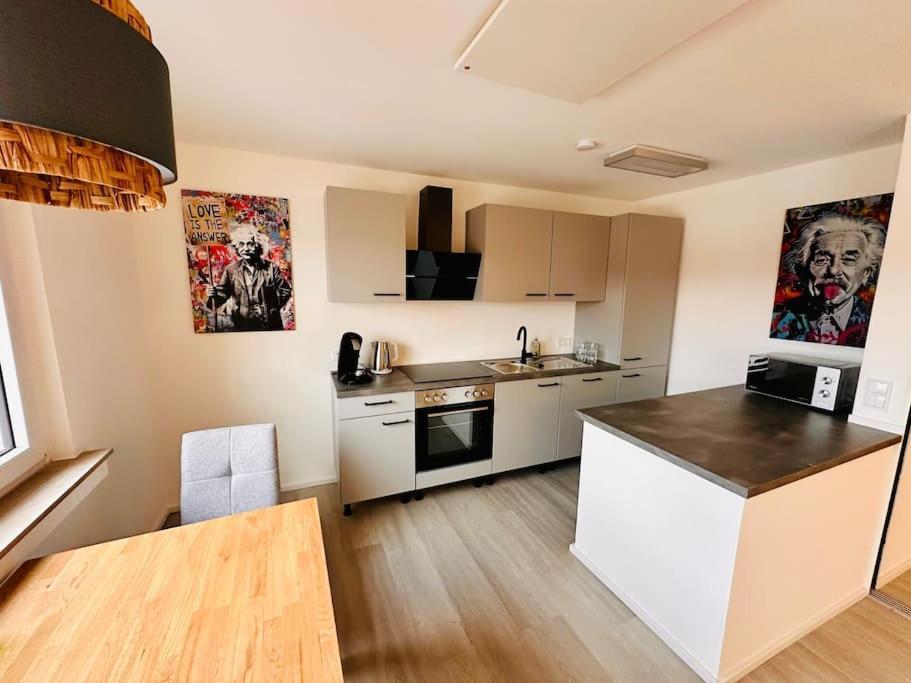 Rheinnest , Neue Und Gemuetliche Wohnung Dormagen Luaran gambar