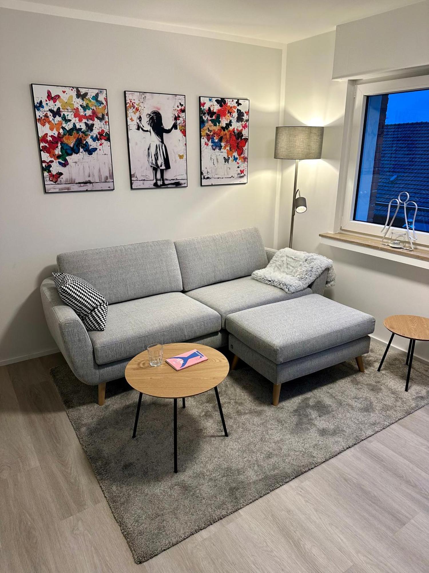 Rheinnest , Neue Und Gemuetliche Wohnung Dormagen Luaran gambar