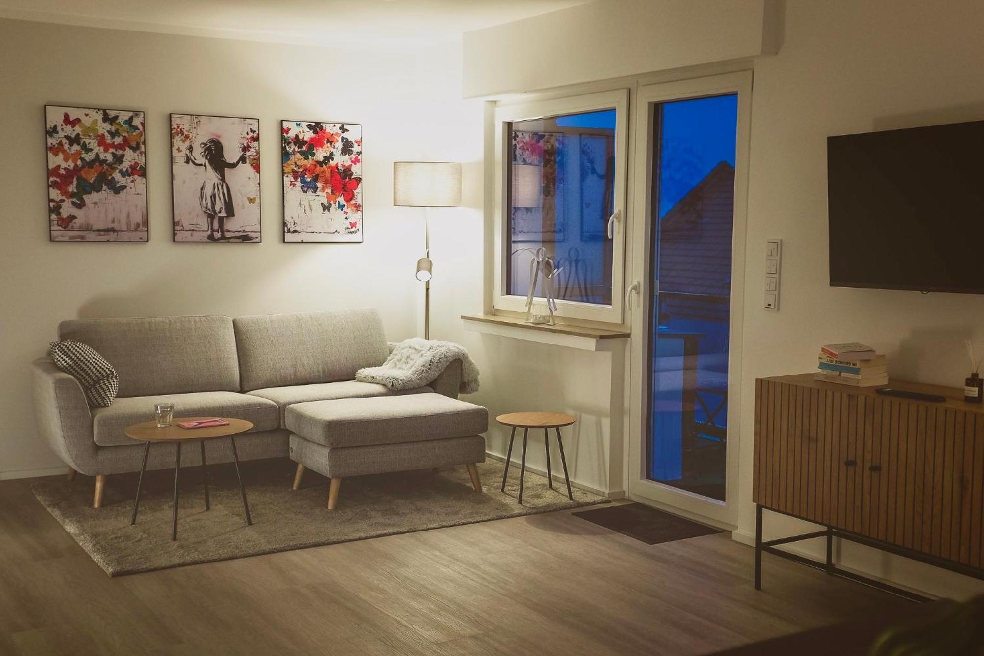 Rheinnest , Neue Und Gemuetliche Wohnung Dormagen Luaran gambar