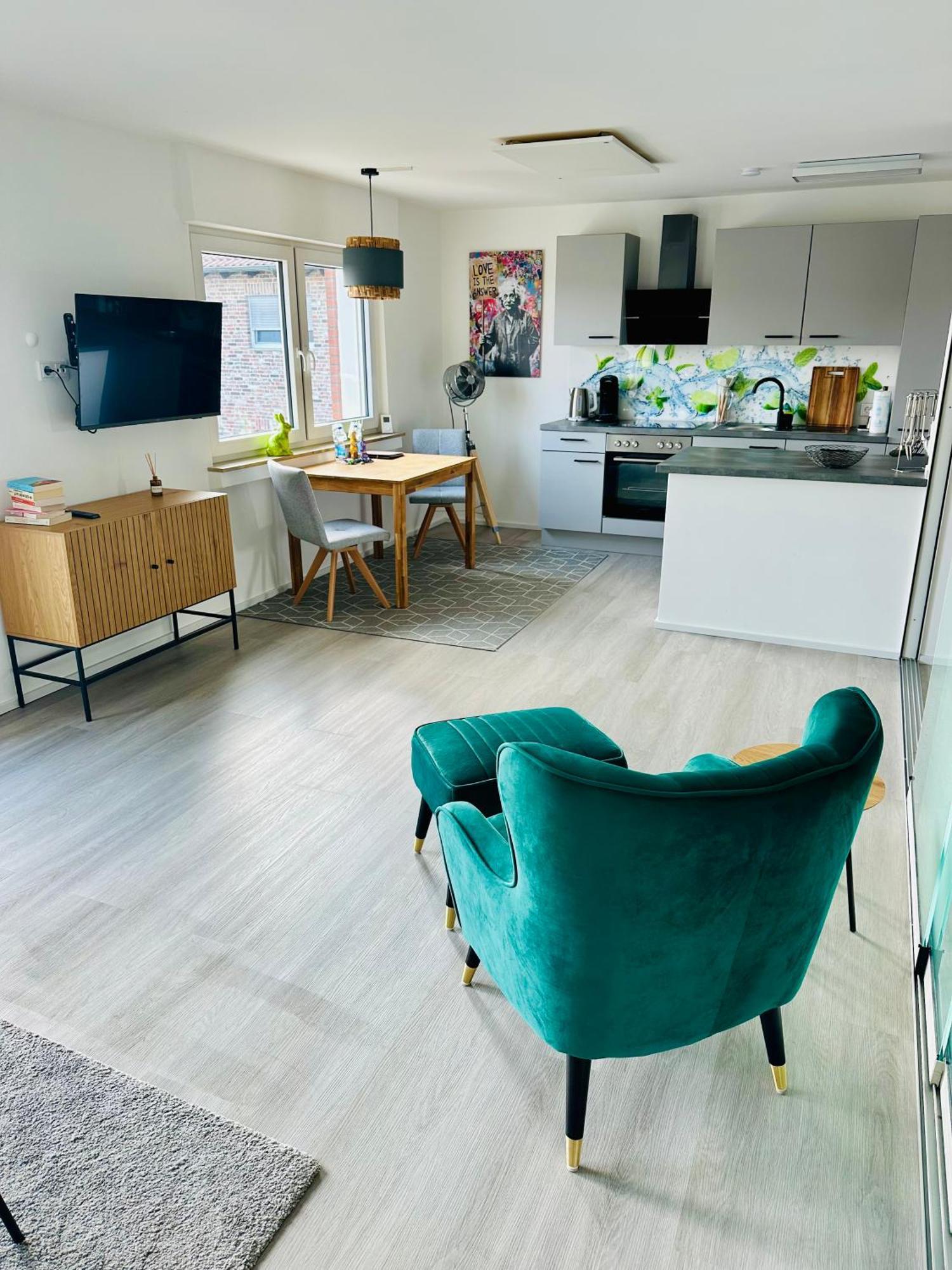 Rheinnest , Neue Und Gemuetliche Wohnung Dormagen Luaran gambar
